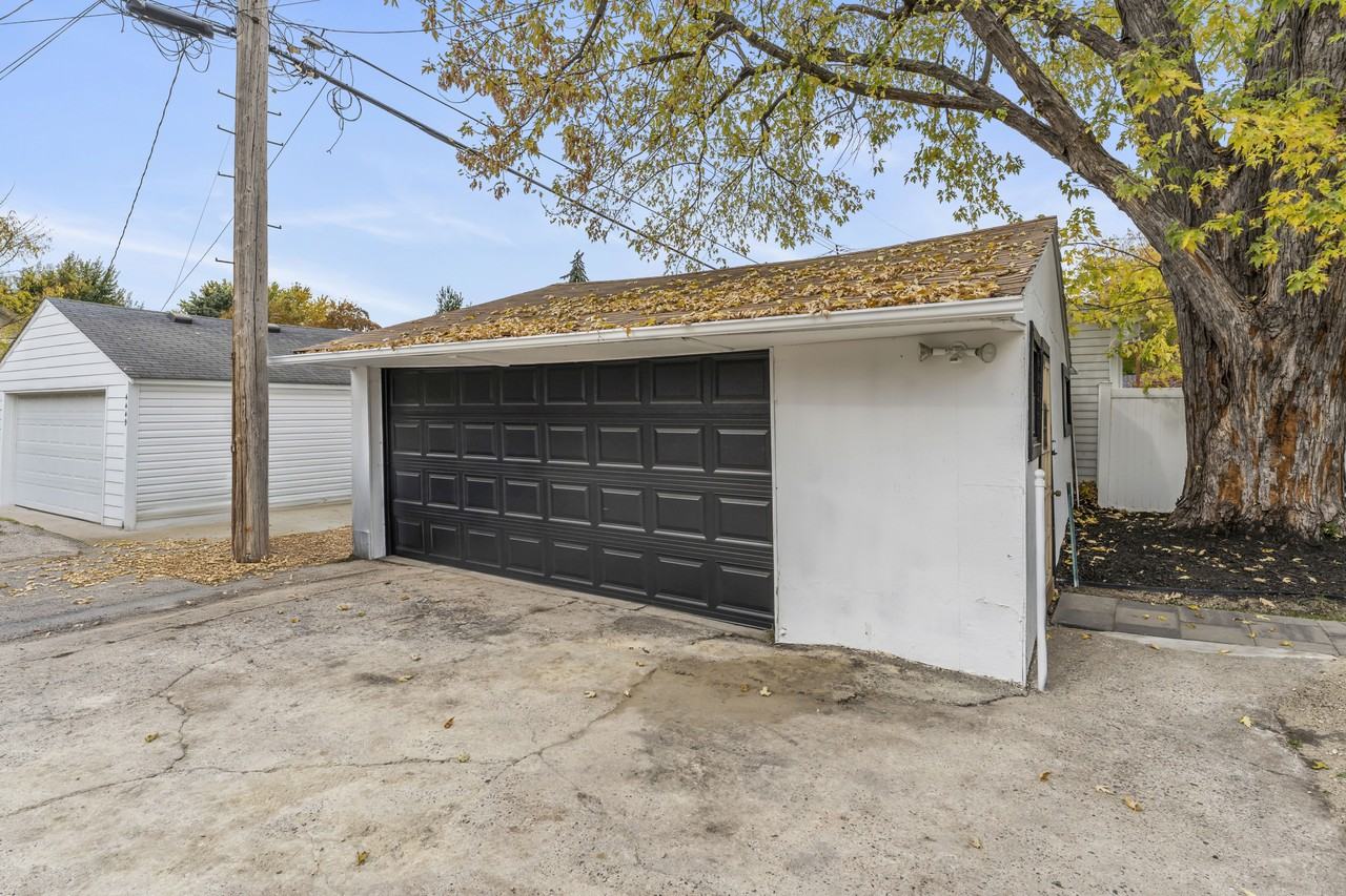 4448 43rd Ave S #NA - Photo 7 of 23