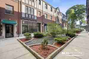 featured image of 896 Green Bay Rd #6