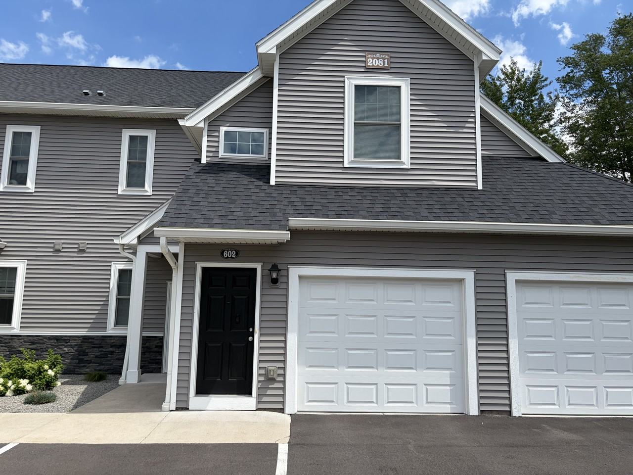 2081 Community Ln #602 - Photo 2 of 10