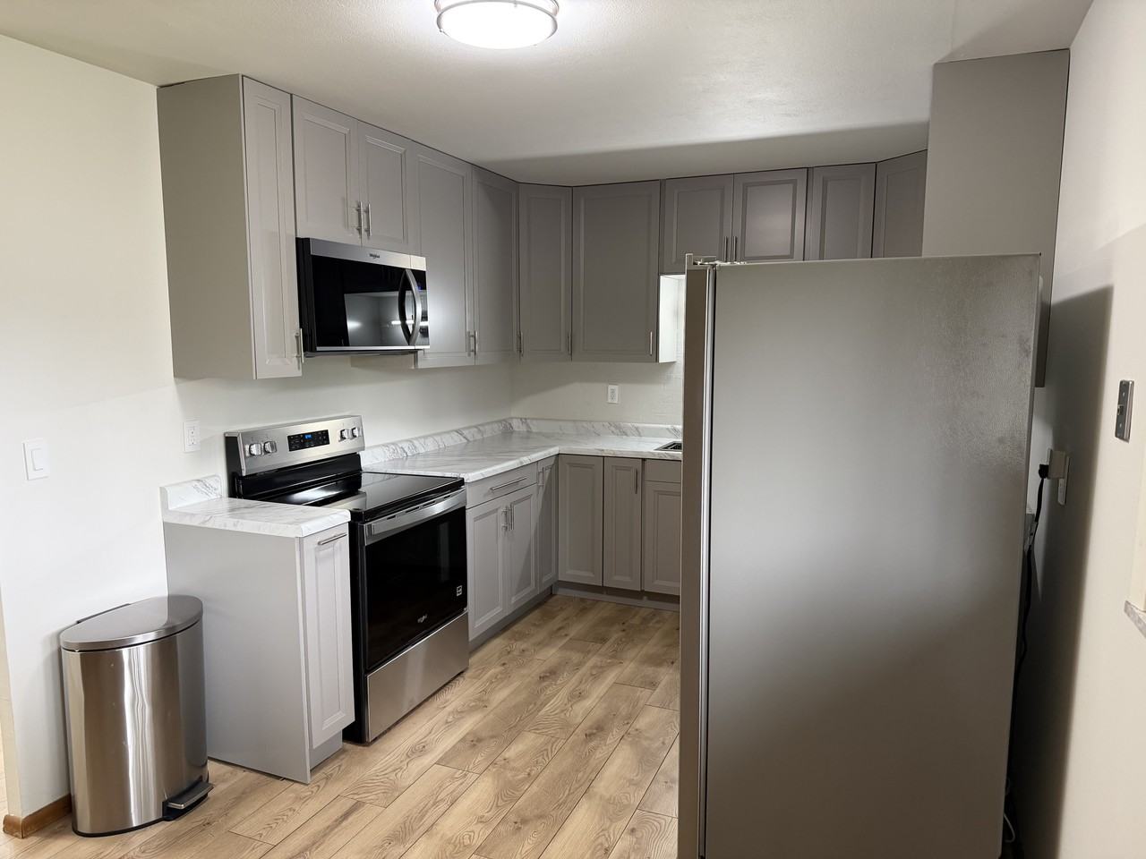1818 Grandview Dr #NA - Photo 5 of 19