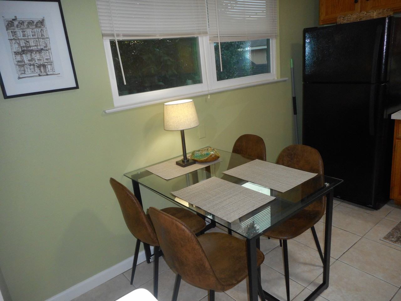 663 Terrace St #B - Photo 7 of 17