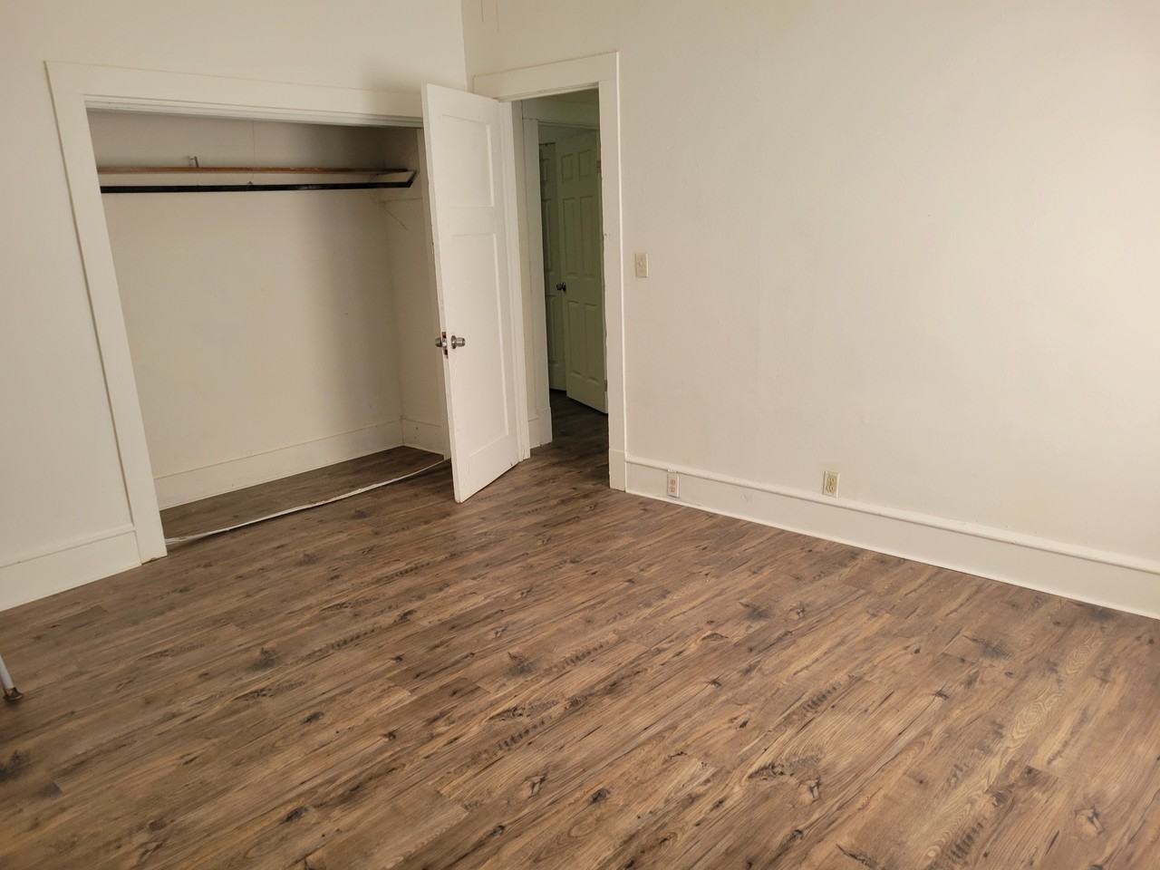 606 E Avenue C #NA - Photo 3 of 21