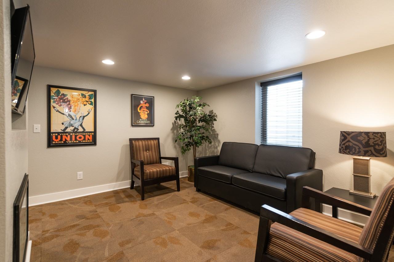 2655 N Steele St #NA - Photo 7 of 18