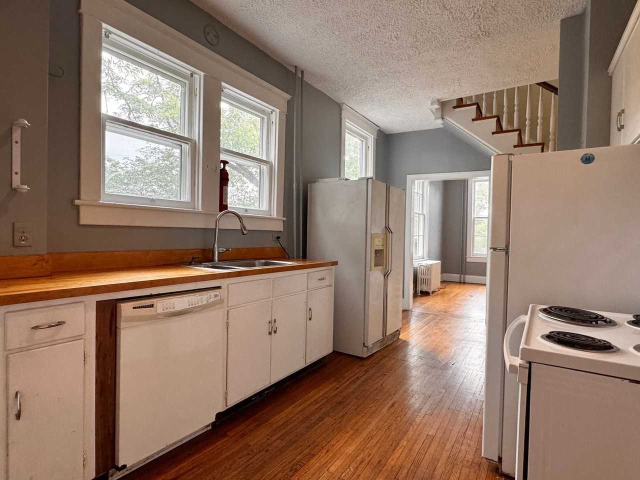 111 Washington Ave - Photo 7 of 50