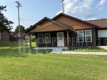 300 Valley Stream Cir - Photo 1 of 1