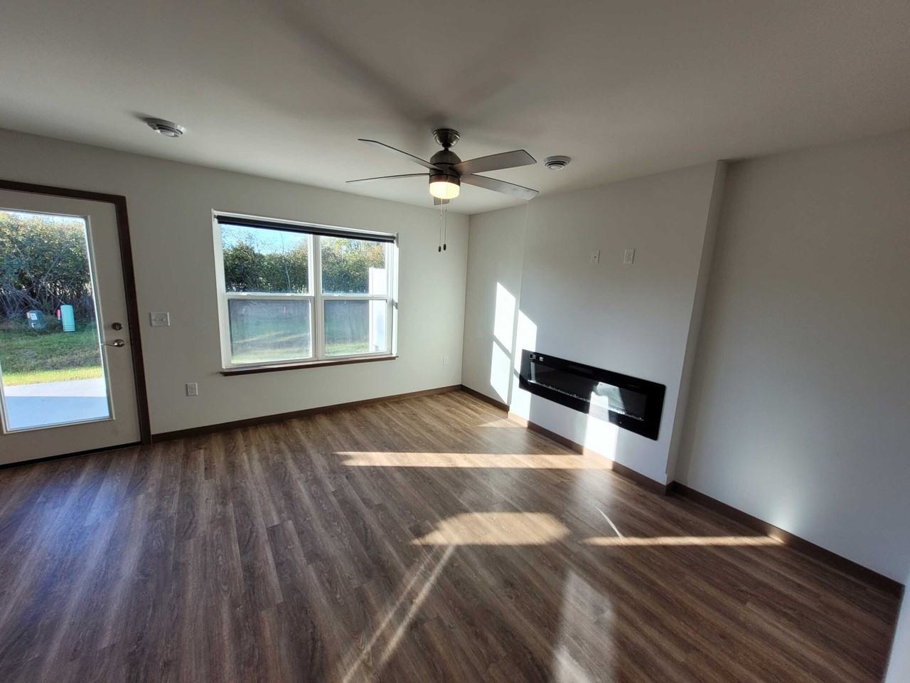 1606 E 23rd St #NA - Photo 7 of 38