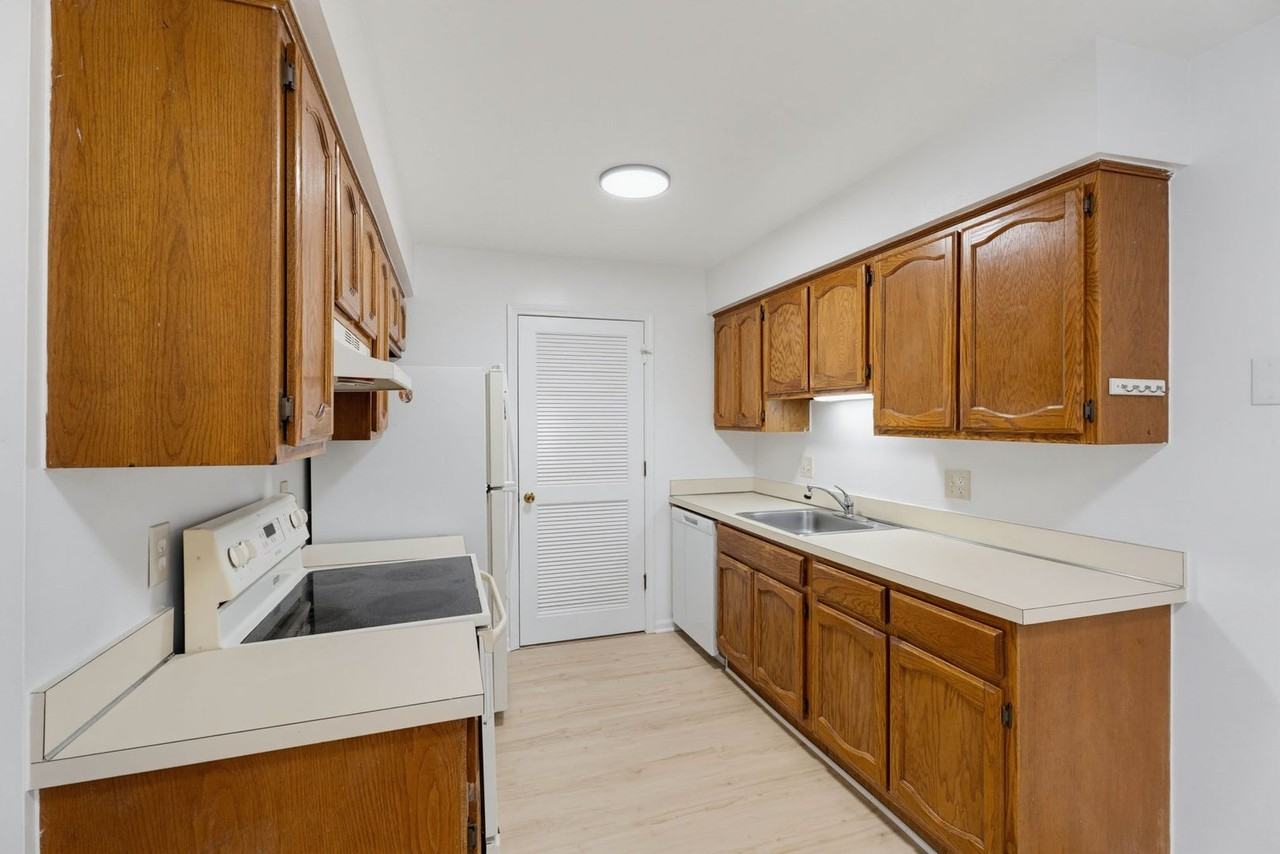 18600 Fraser Group - Photo 5 of 16