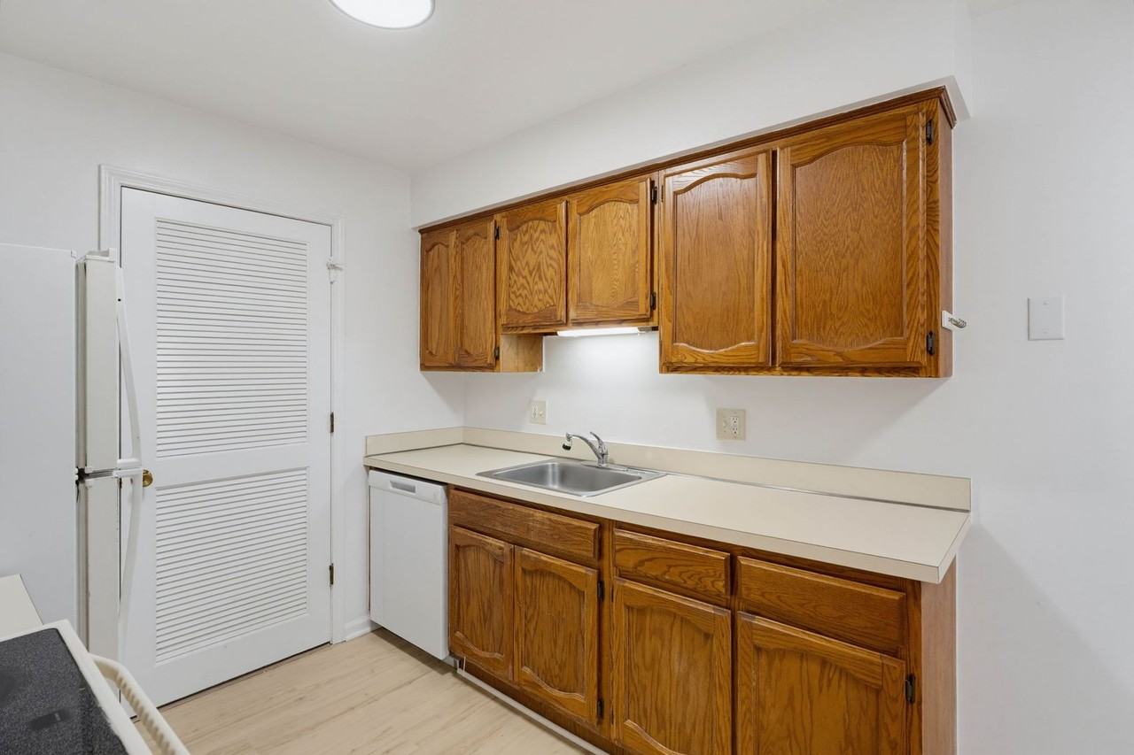 18600 Fraser Group - Photo 7 of 15