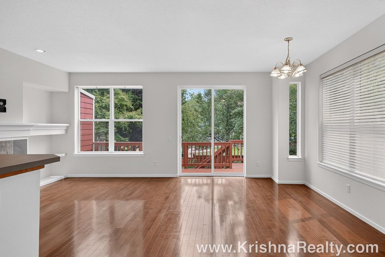 2114 Ne Sheffield Ave - Photo 3 of 22