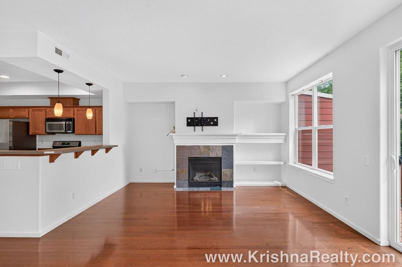 2114 Ne Sheffield Ave - Photo 5 of 22