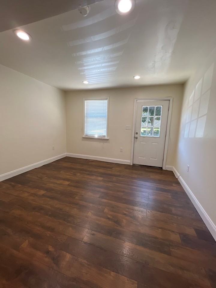 43 N 5th St - Photo 2 of 11