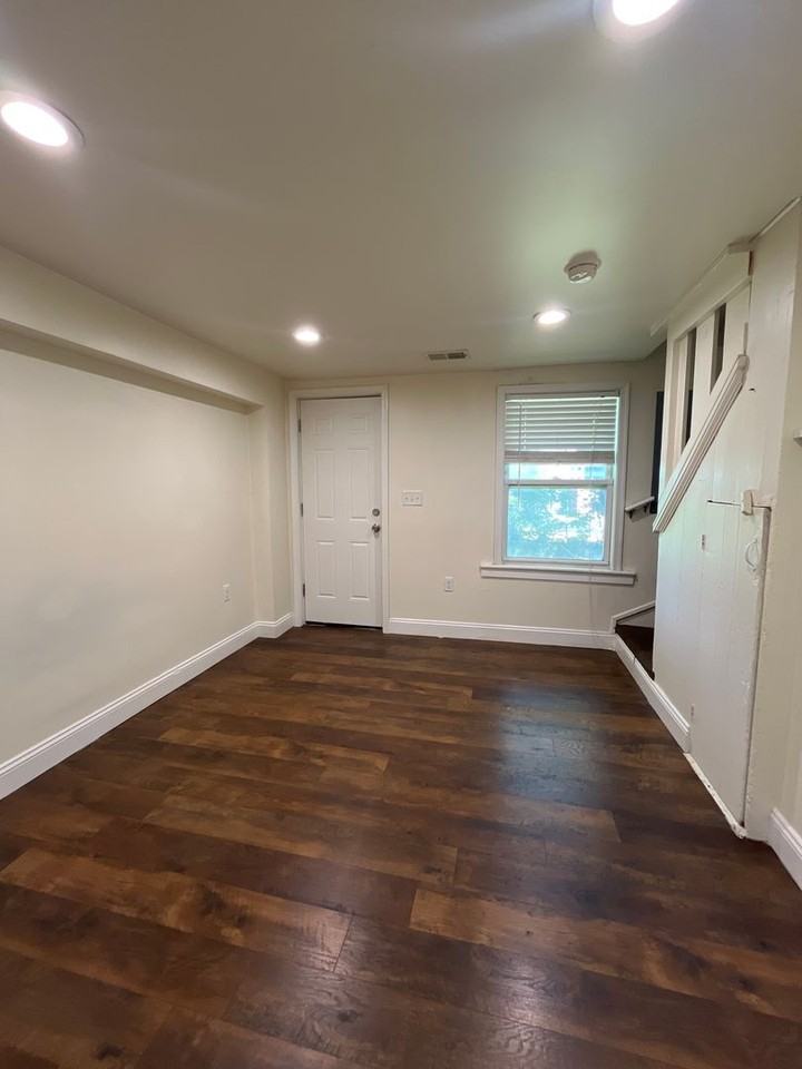 43 N 5th St - Photo 7 of 11