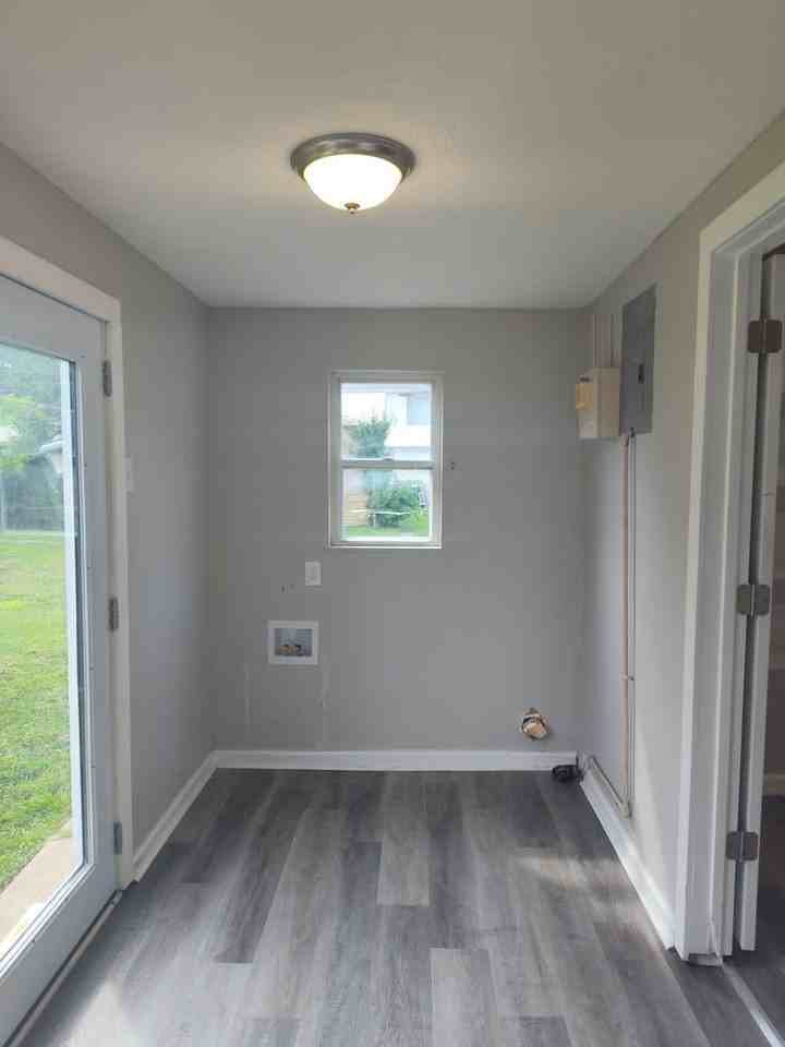 1834 Culbertson Ave - Photo 2 of 13