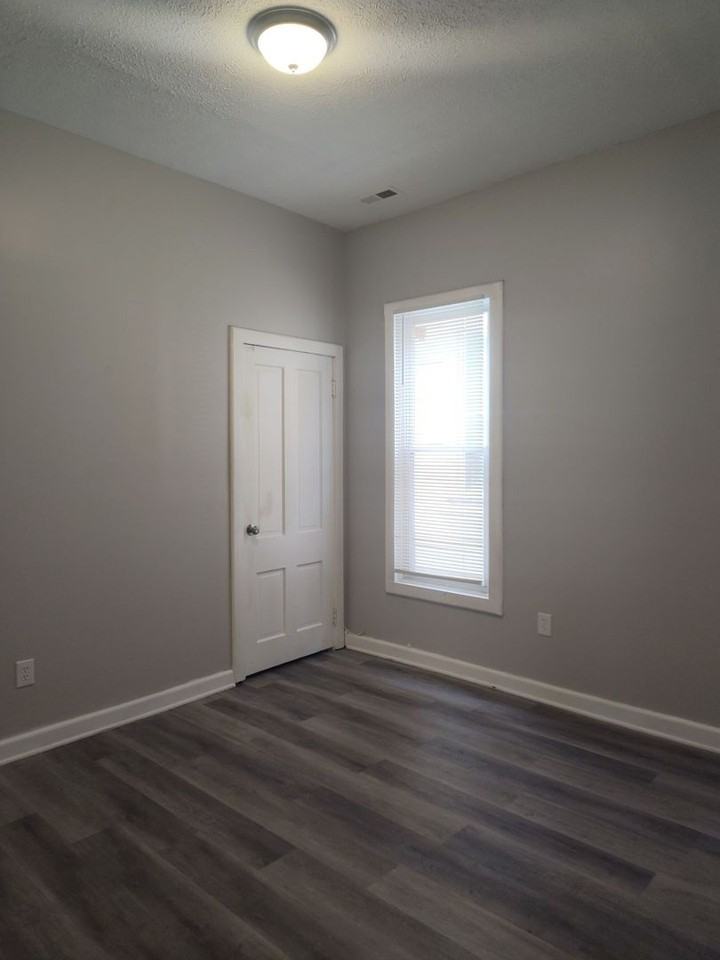 1834 Culbertson Ave - Photo 5 of 13