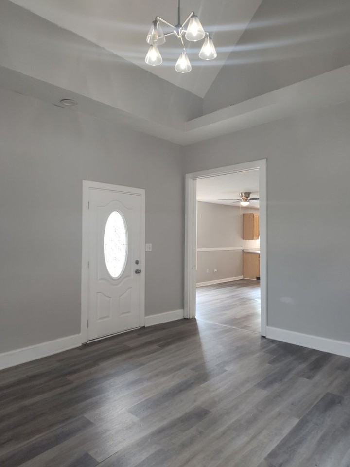 1834 Culbertson Ave - Photo 6 of 13