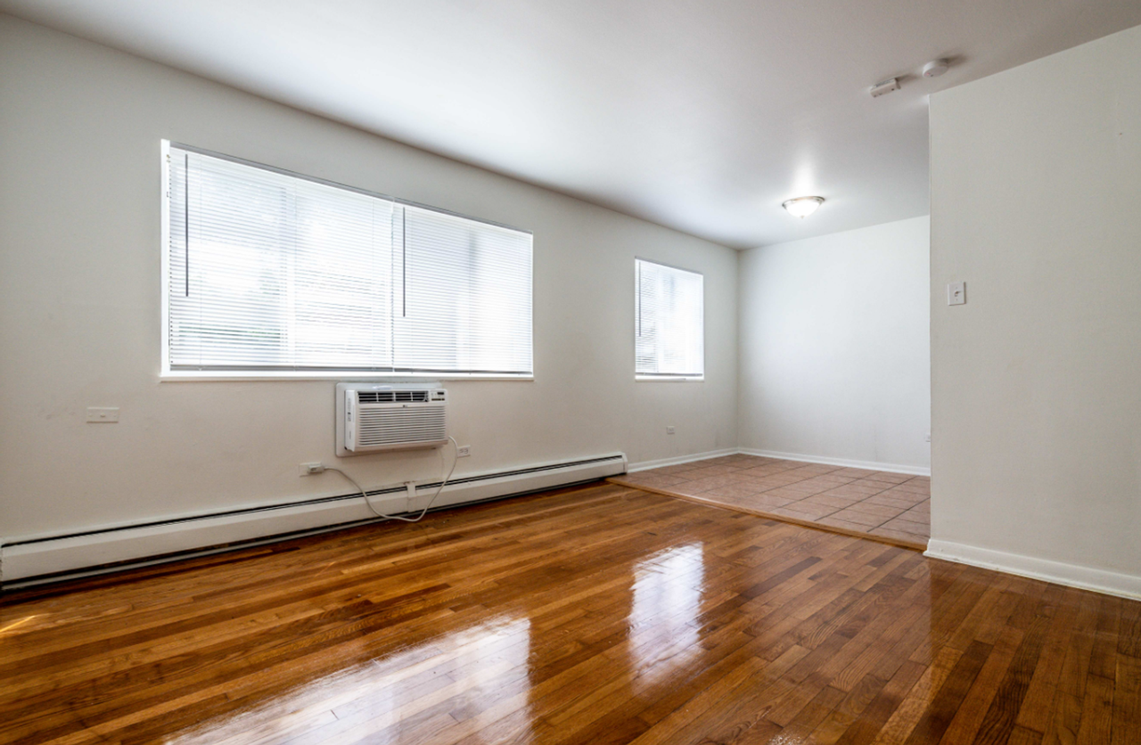 8334 S Ellis Ave - Photo 5 of 7