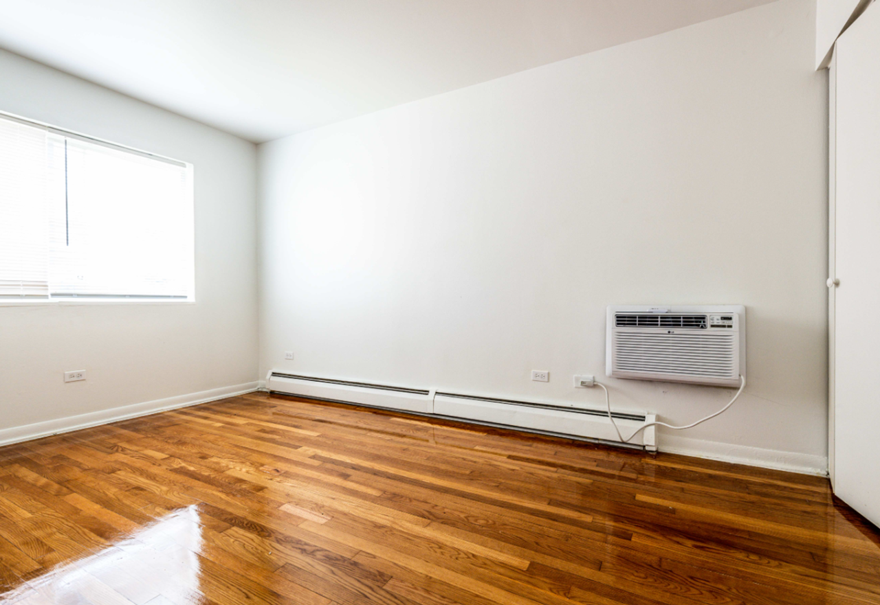 8334 S Ellis Ave - Photo 7 of 7