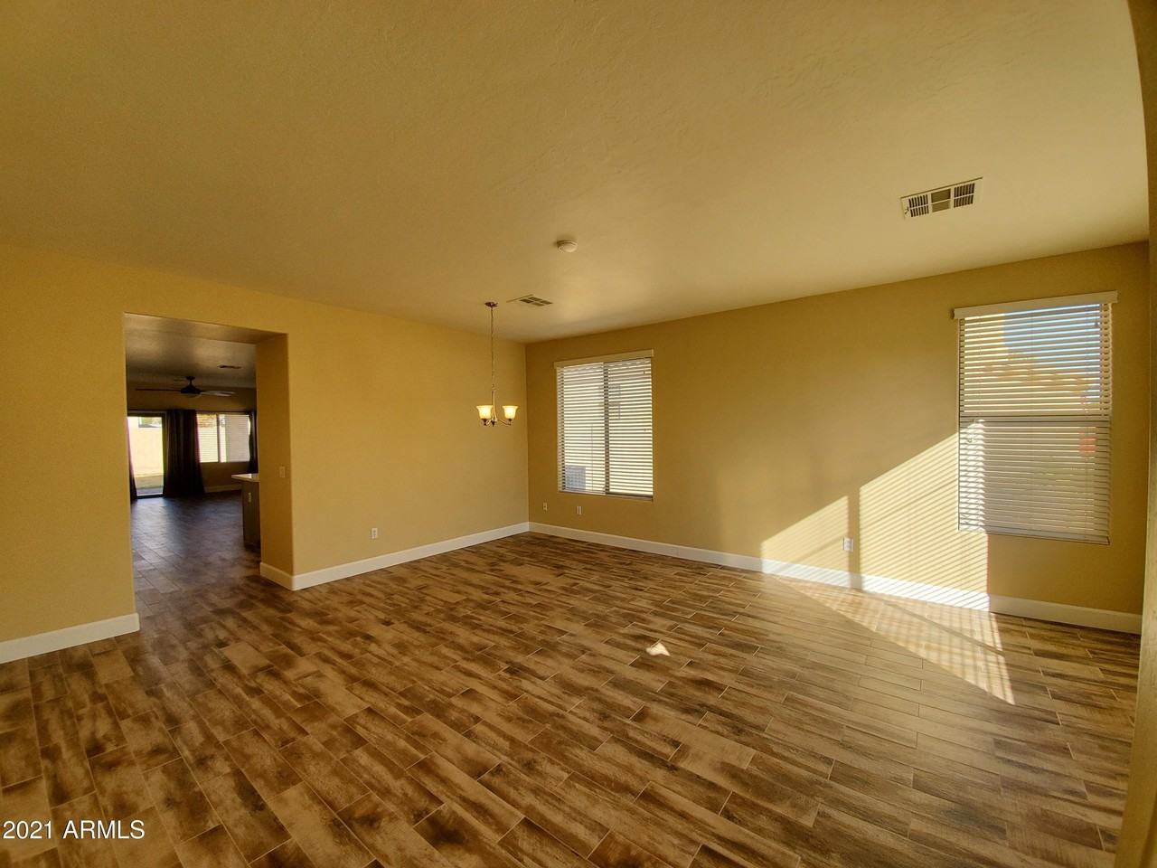 2056 E Riviera Dr - Photo 3 of 26