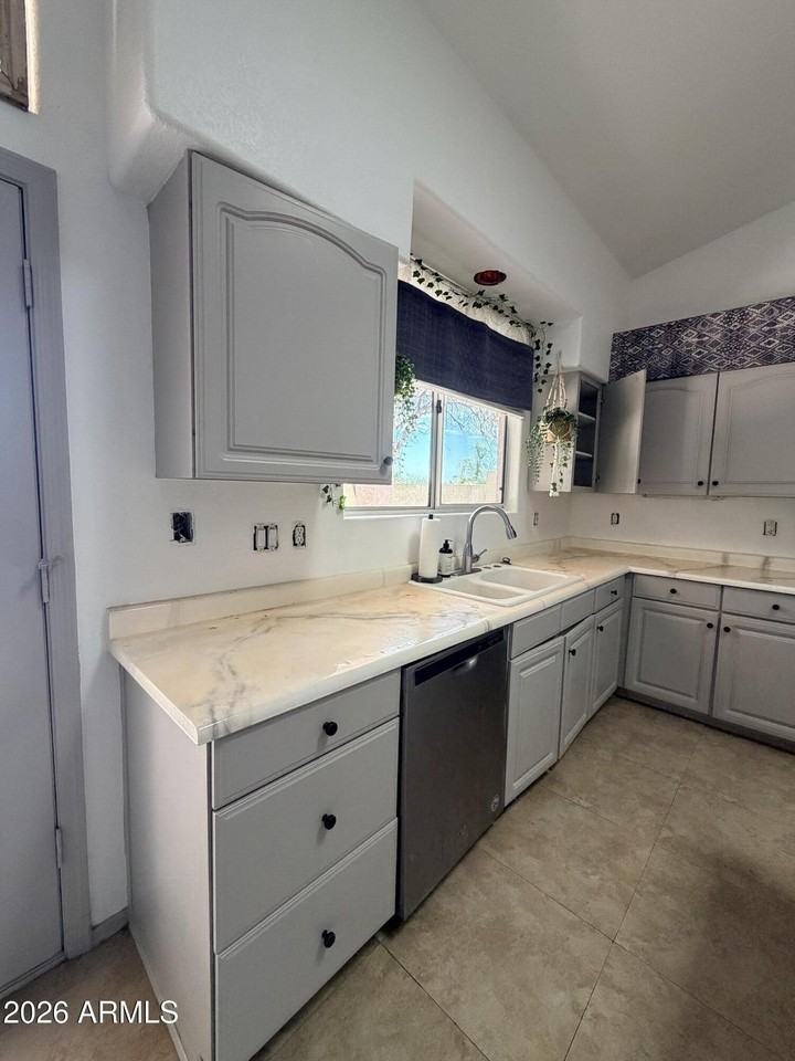 5215 W Tonopah Dr - Photo 2 of 26