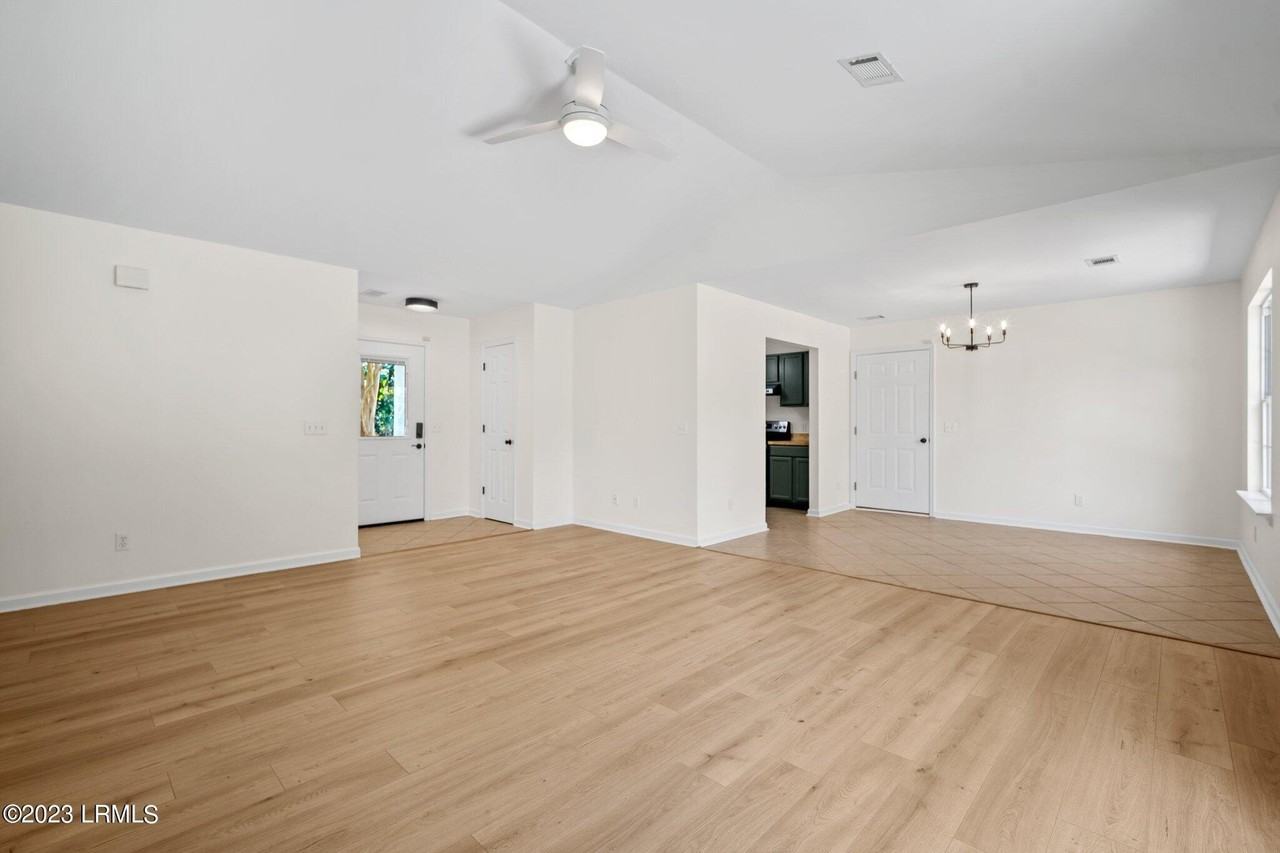 7 Grandiflora Ln - Photo 5 of 23