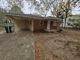 709 N Buchanan St - Photo 1 of 1