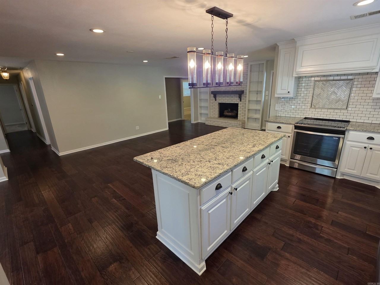 76 Kingspark Rd - Photo 4 of 22
