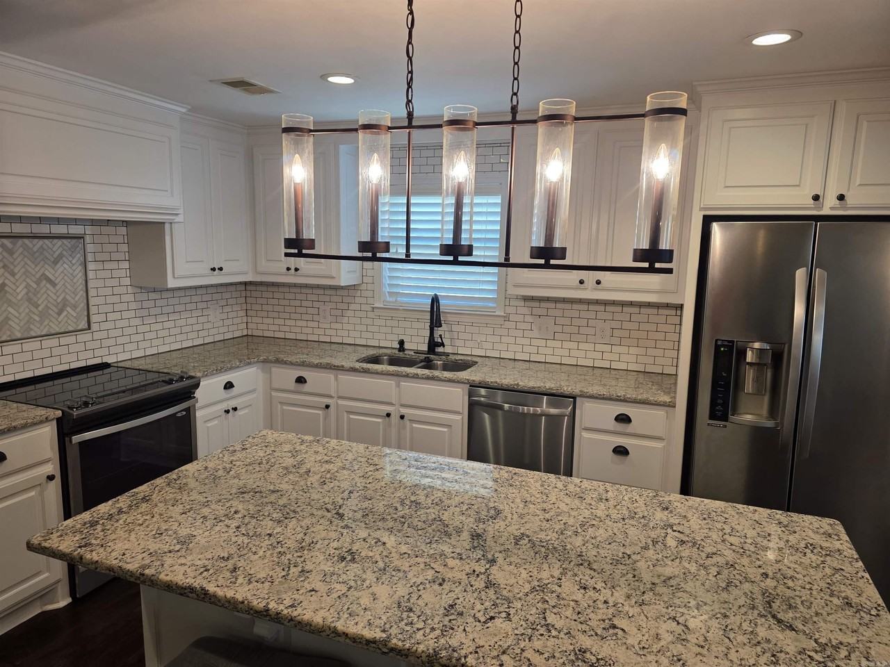 76 Kingspark Rd - Photo 5 of 22