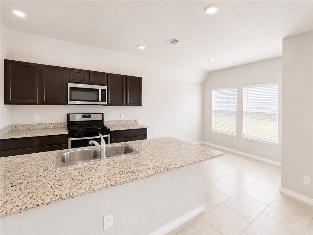 3922 Jayden Dr - Photo 6 of 7