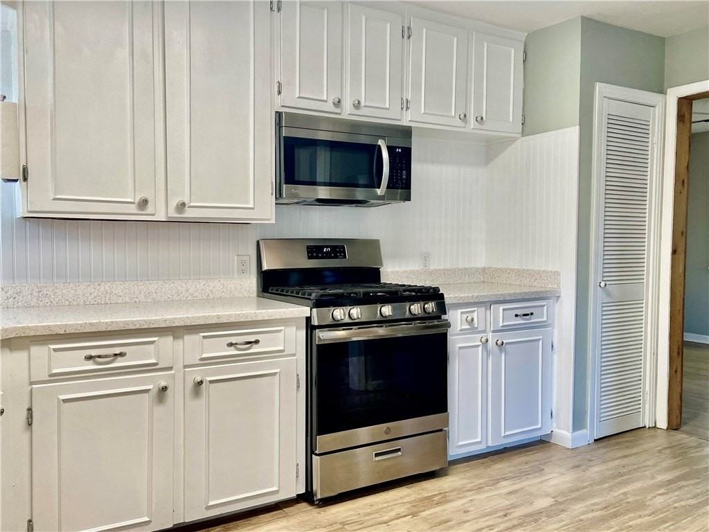 1006 Collingswood Dr - Photo 3 of 9