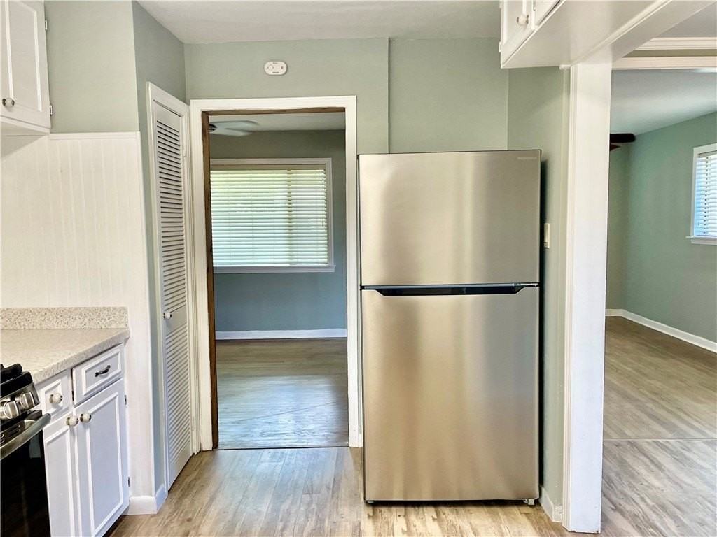 1006 Collingswood Dr - Photo 4 of 9