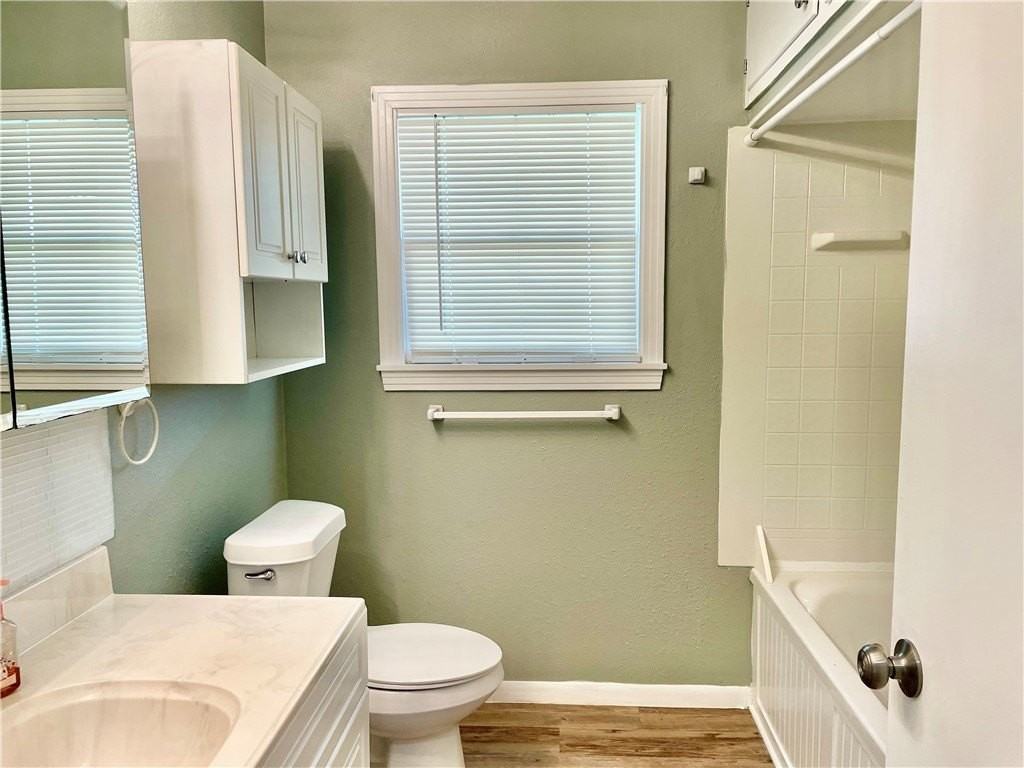 1006 Collingswood Dr - Photo 6 of 9