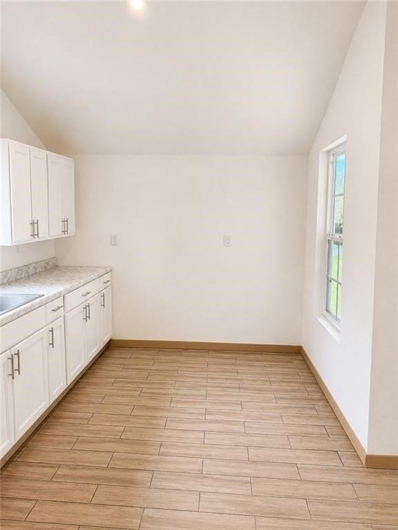 850 N Adams St - Photo 4 of 5