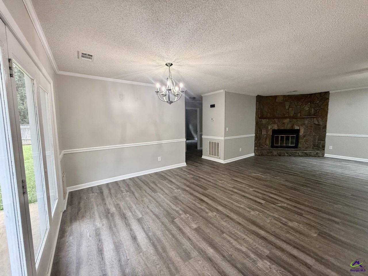 144 Pleasant Hill Ct - Photo 6 of 21