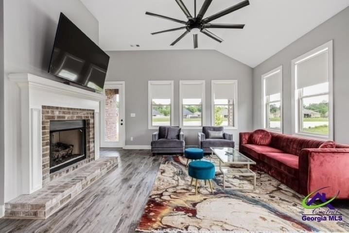 112 Gwendolyn Ave - Photo 3 of 16