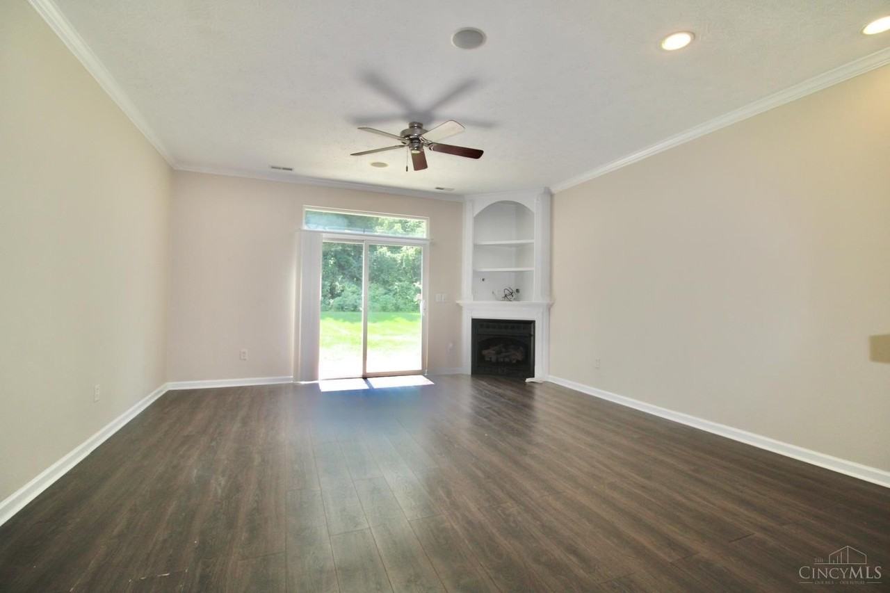 4261 Spyglass Hl - Photo 4 of 15