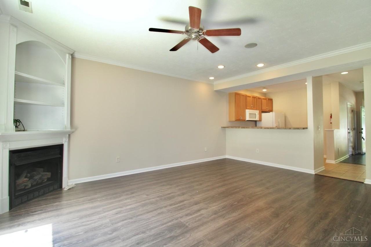 4261 Spyglass Hl - Photo 5 of 15