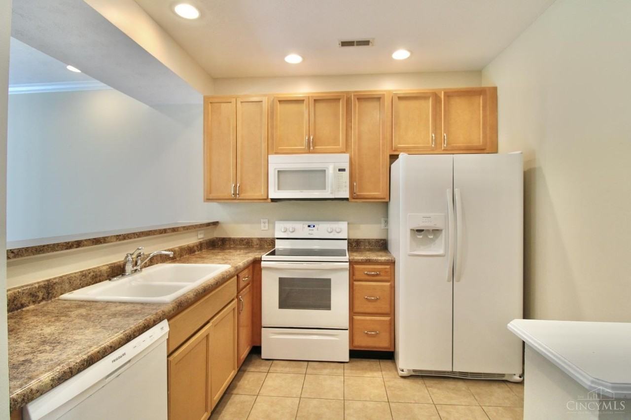 4261 Spyglass Hl - Photo 6 of 15