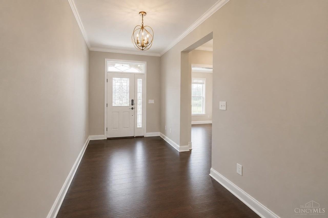 5941 Laurel Run Dr - Photo 3 of 42