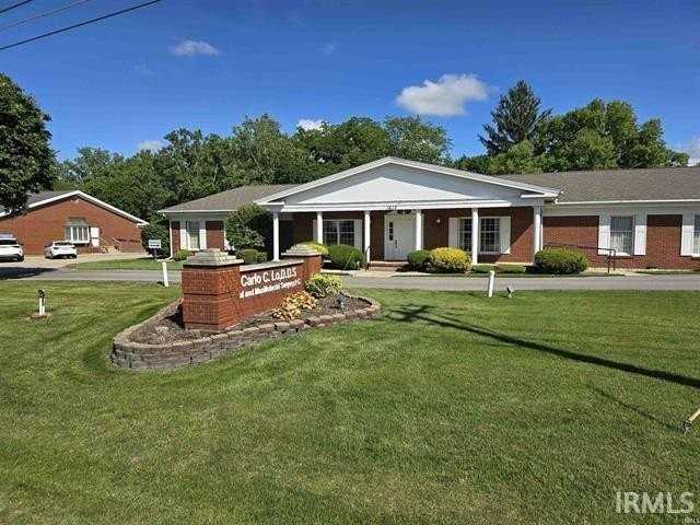 1612 N Baldwin Ave - Photo 2 of 21