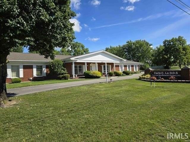 1612 N Baldwin Ave - Photo 4 of 21