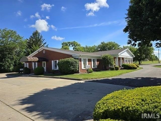 1612 N Baldwin Ave - Photo 6 of 21