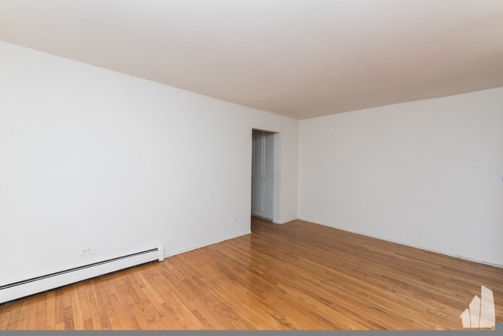 6830 N Sheridan Rd #563 - Photo 3 of 10