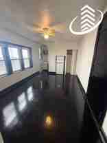 834 W Fullerton Ave #13 - Photo 1 of 1
