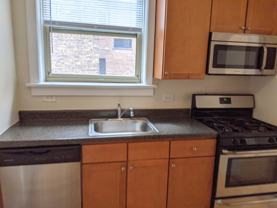 914 Crain St #B3S - Photo 1 of 1