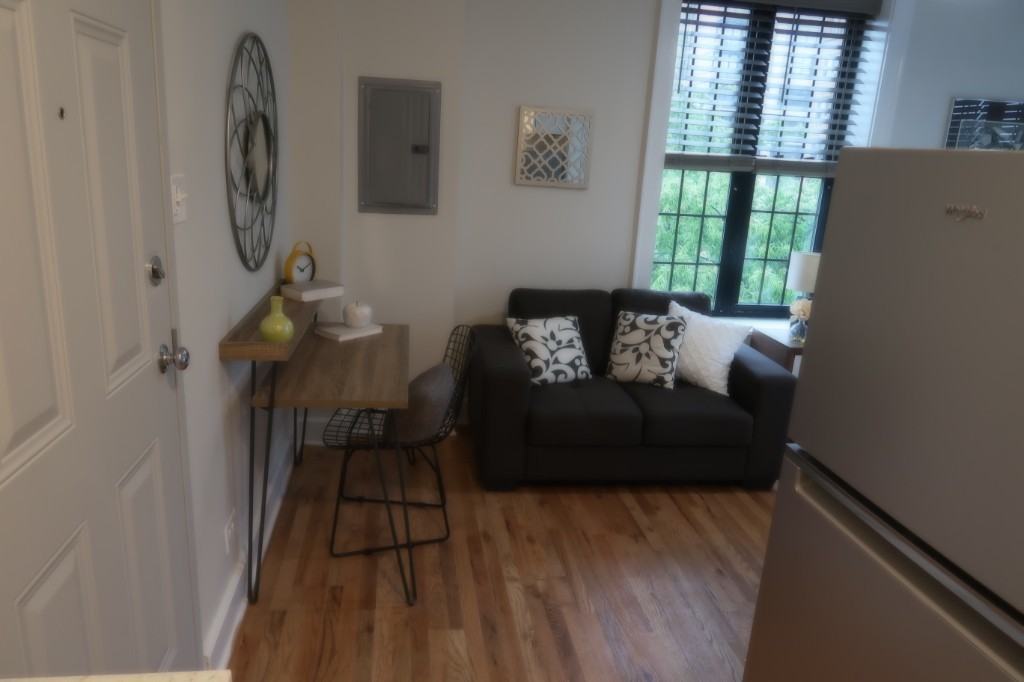 4526 N Sheridan Rd #411 - Photo 2 of 16