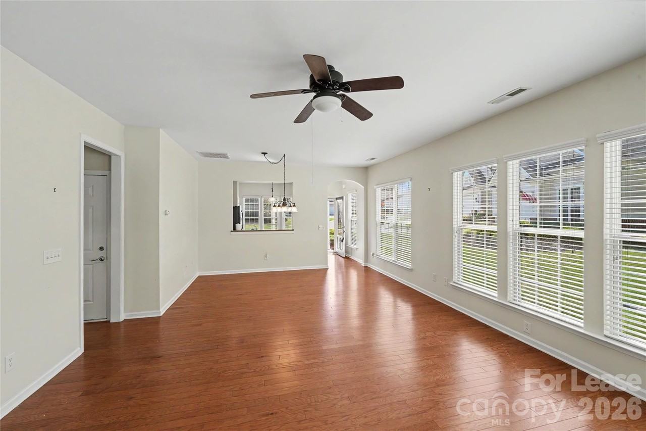 9009 Smokey Hill Ln - Photo 2 of 24