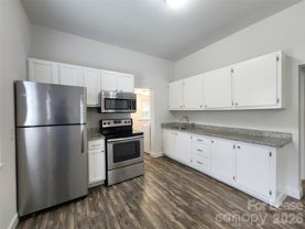 1421 Oakshade Ave - Photo 1 of 1