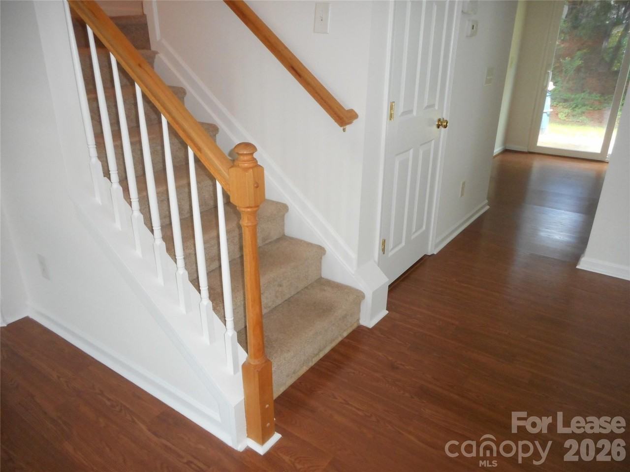 322 Deep Water Ln - Photo 5 of 28
