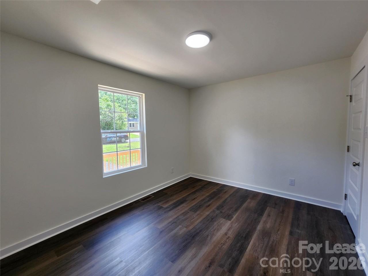 431 Eastover Ave - Photo 7 of 16