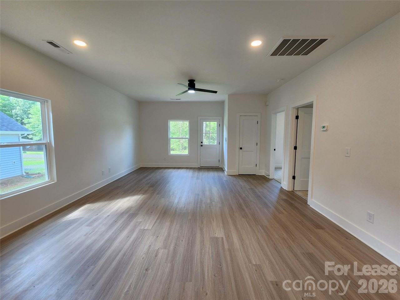 217 Carlie St - Photo 3 of 16